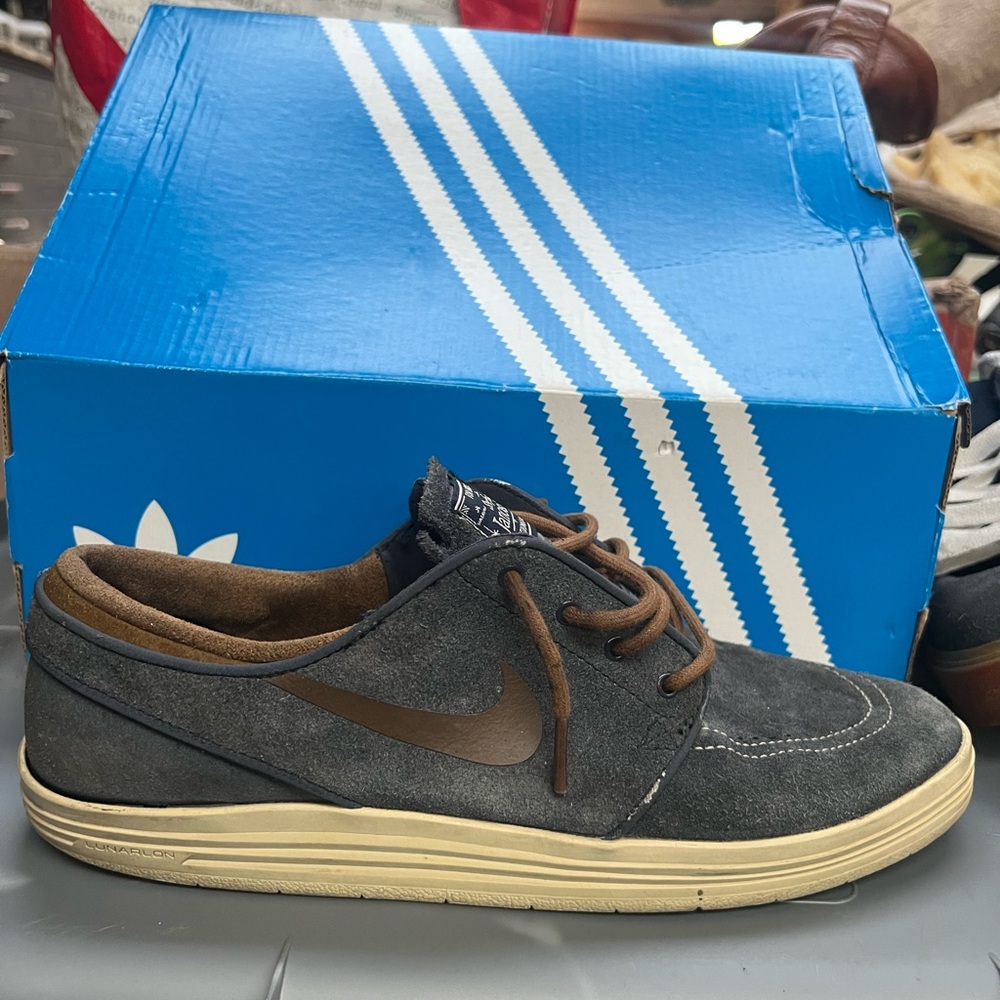 Nike Men's Charcoal and Tan Sneakers
